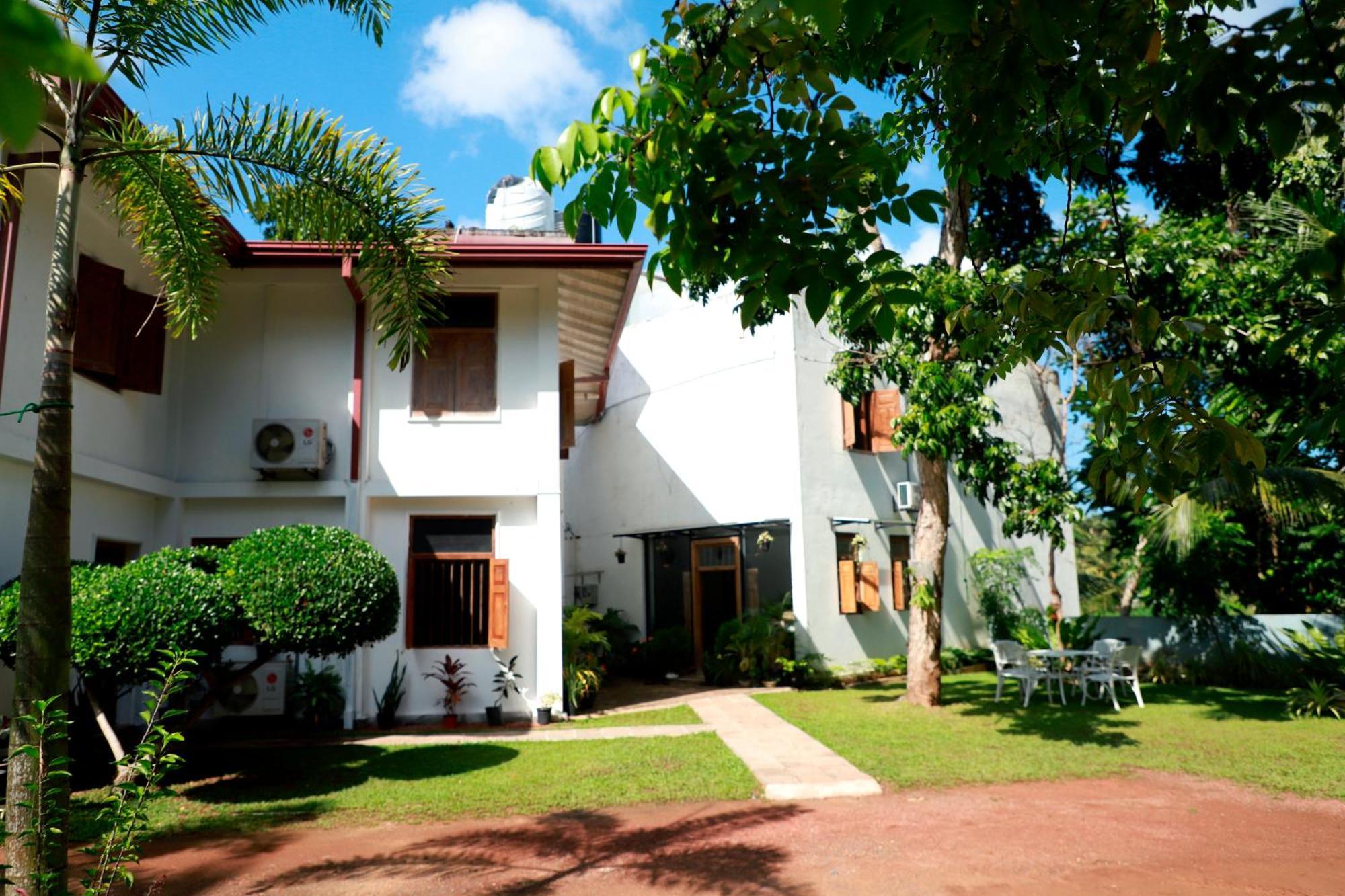 Green Edge Villa Hikkaduwa Exterior photo